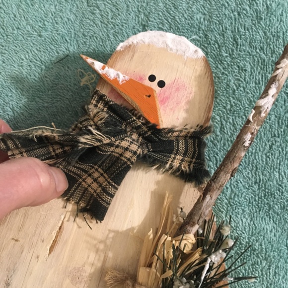 Handmade wooden Snowman - Picture 10 of 12